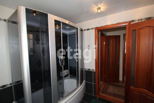 Продажа дома, 281м <sup>2</sup>, 10 сот., Саратов, Саратовская область,  Энгельс