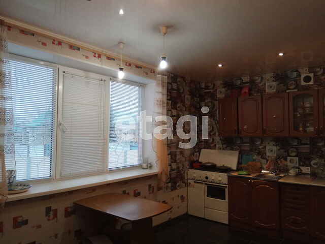 Продажа дома, 270м <sup>2</sup>, 7 сот., Саратов, Саратовская область,  