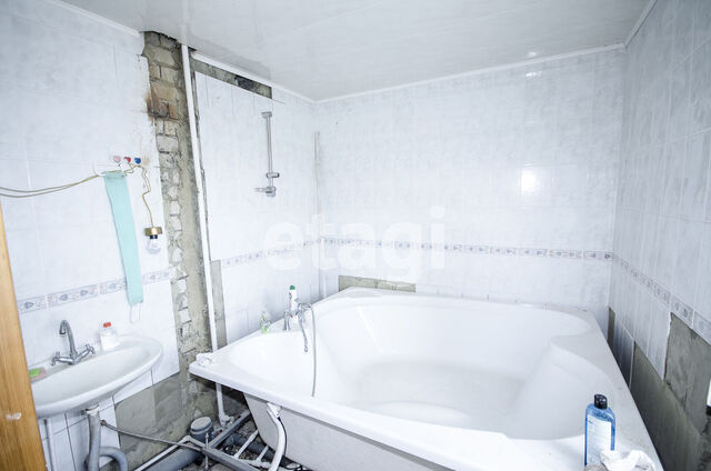 Продажа дома, 695м <sup>2</sup>, 6 сот., Саратов, Саратовская область,  Саратов