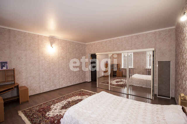 Продажа дома, 561м <sup>2</sup>, 5 сот., Саратов, Саратовская область,  Кировский