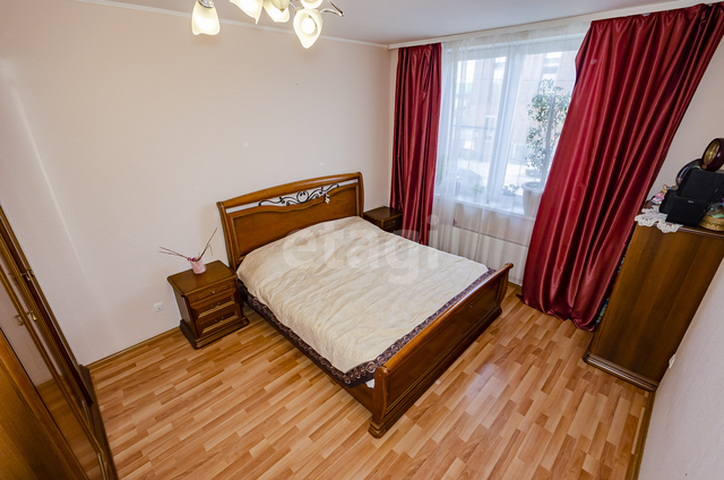 Продажа 2-комнатной квартиры, Екатеринбург, Уральских рабочих,  80