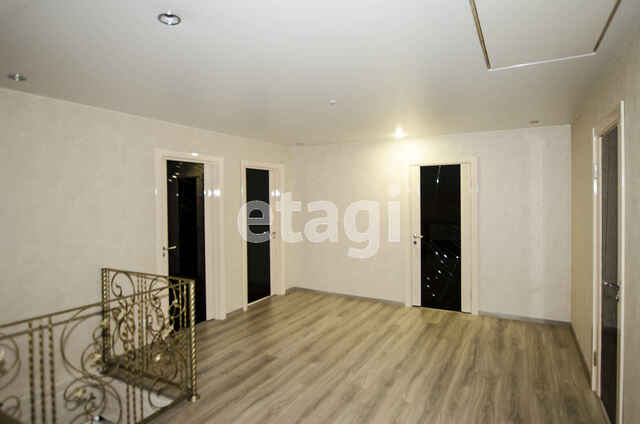 Продажа дома, 291м <sup>2</sup>, 2 сот., Саратов, Саратовская область,  Волжский 