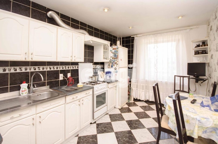 Продажа 3-комнатной квартиры, Саратов, Саратовская область,  Саратов