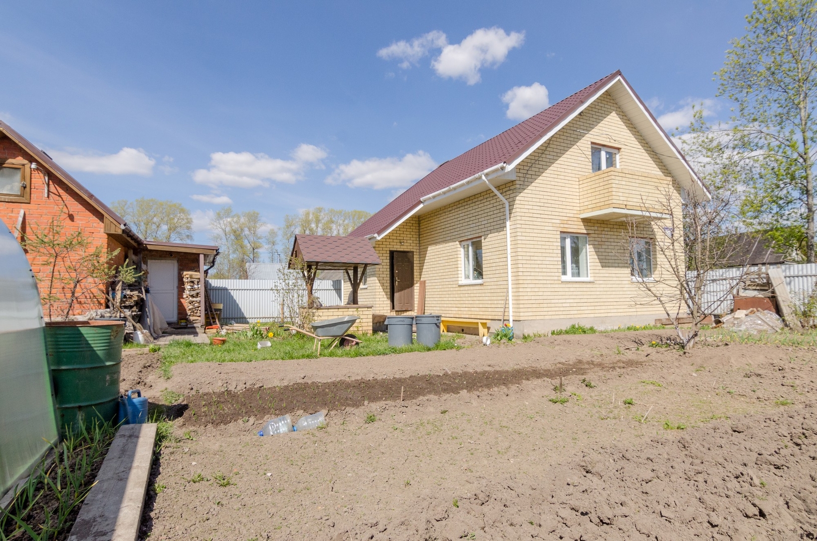 Купить загородную недвижимость в районе Ёлочка садовое товарищество в  Вологде, продажа недорого