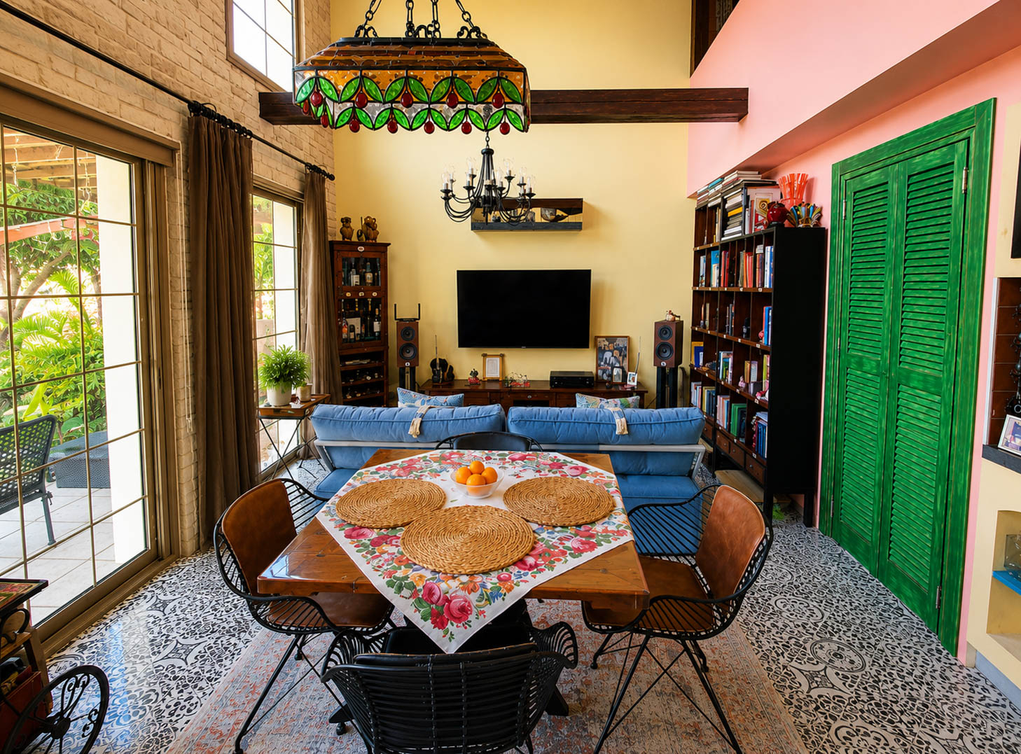 Фото Crystal Bay View Apartment, 2