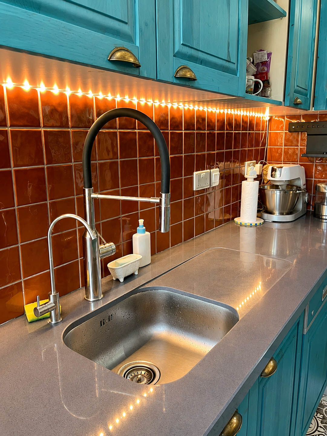 Фото Crystal Bay View Apartment, 8