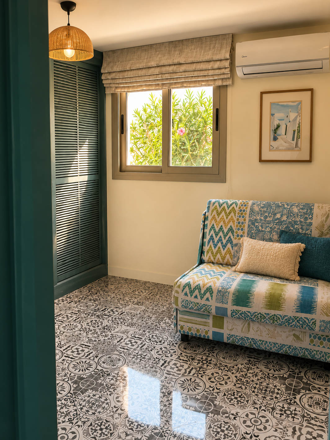 Фото Crystal Bay View Apartment, 11