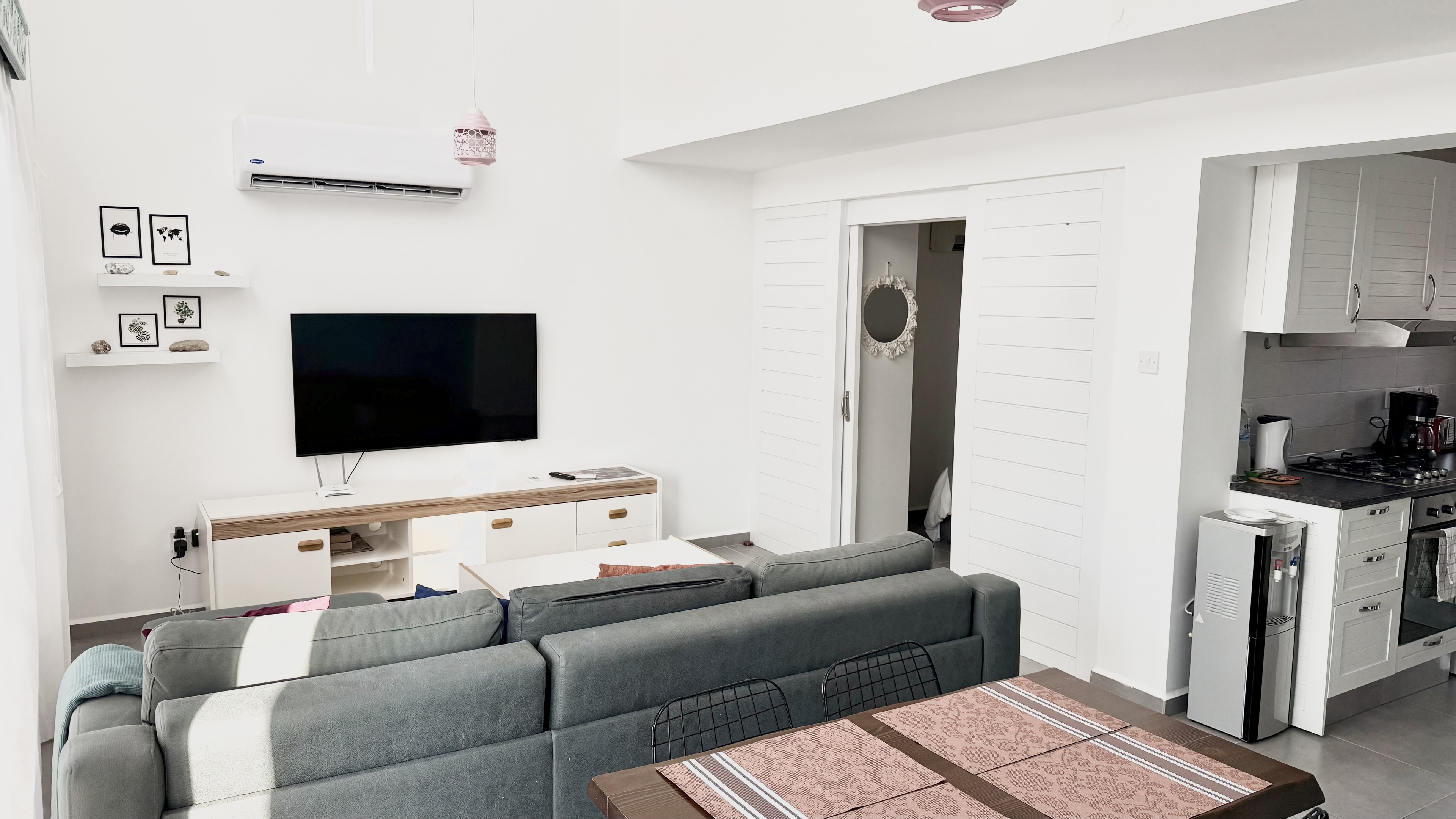 Crystal Bay View Apartment