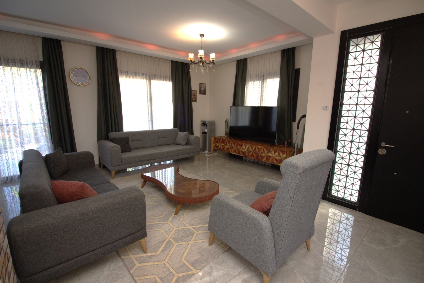 Фото Yeni Bogazici, 12