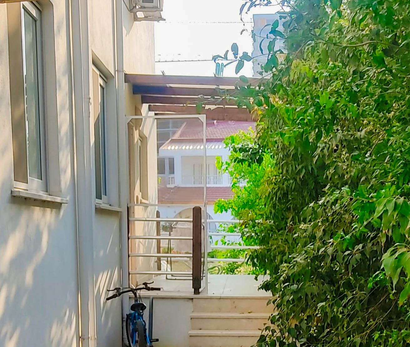 Фото Gunay Bey Caddesi, 3