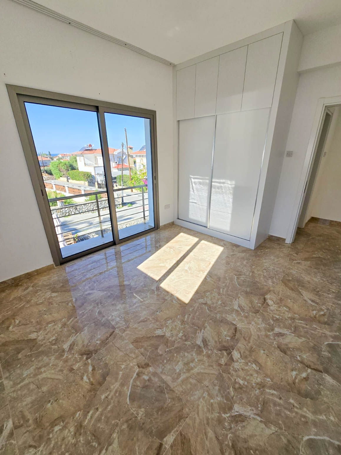 Фото Alsancak, 9